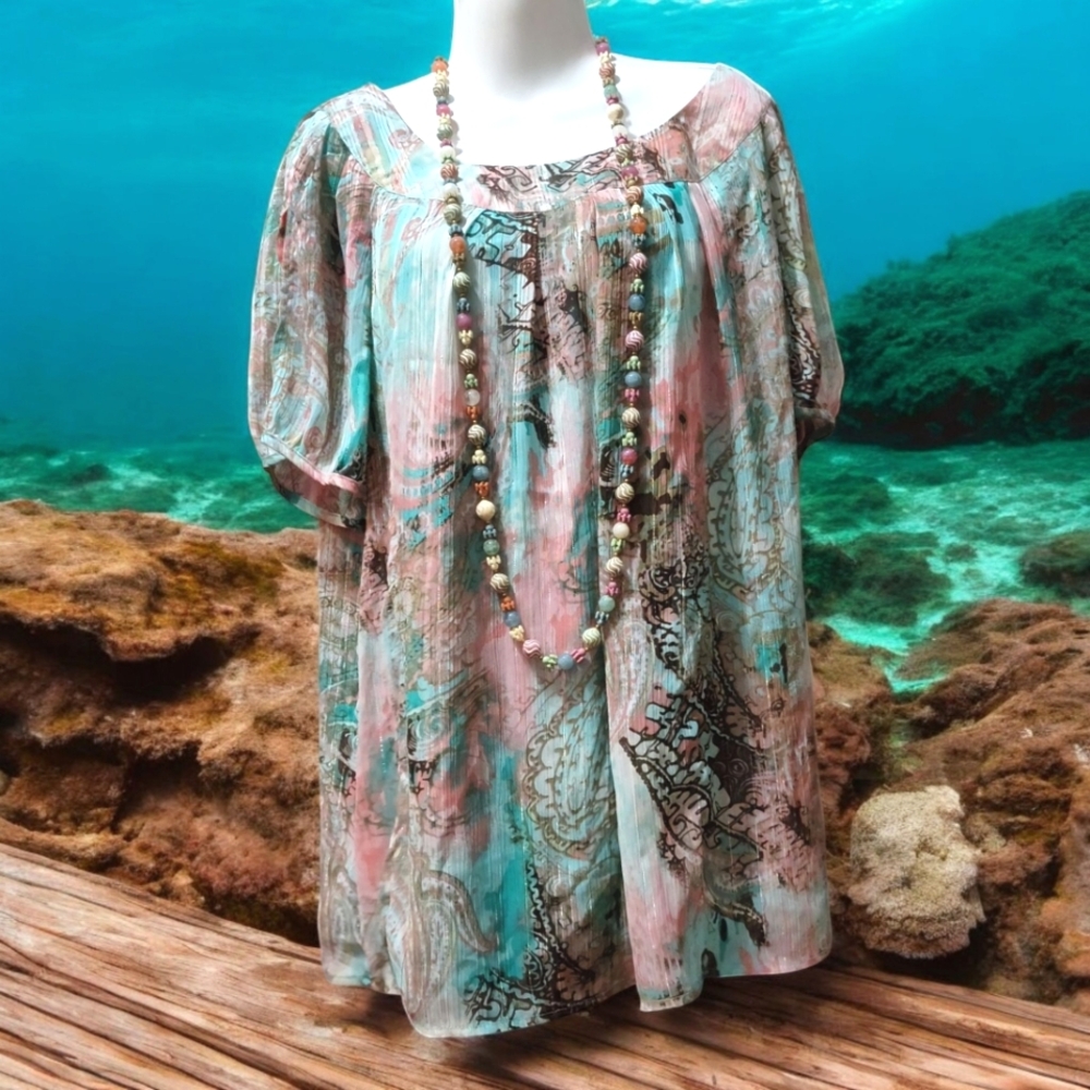 Multicolor Pattern Blouse with Matching Necklace